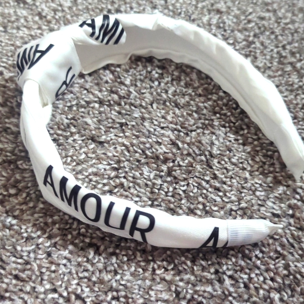 "Amour" white headband